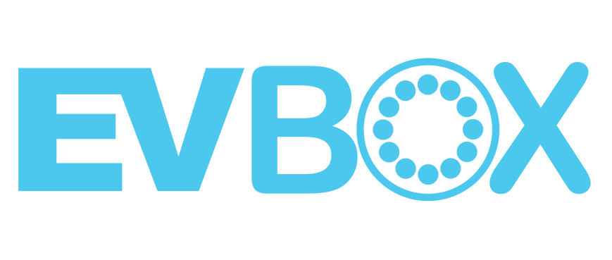 EVBox Logo in hellblauer Schrift mit kreisförmigem Symbol.