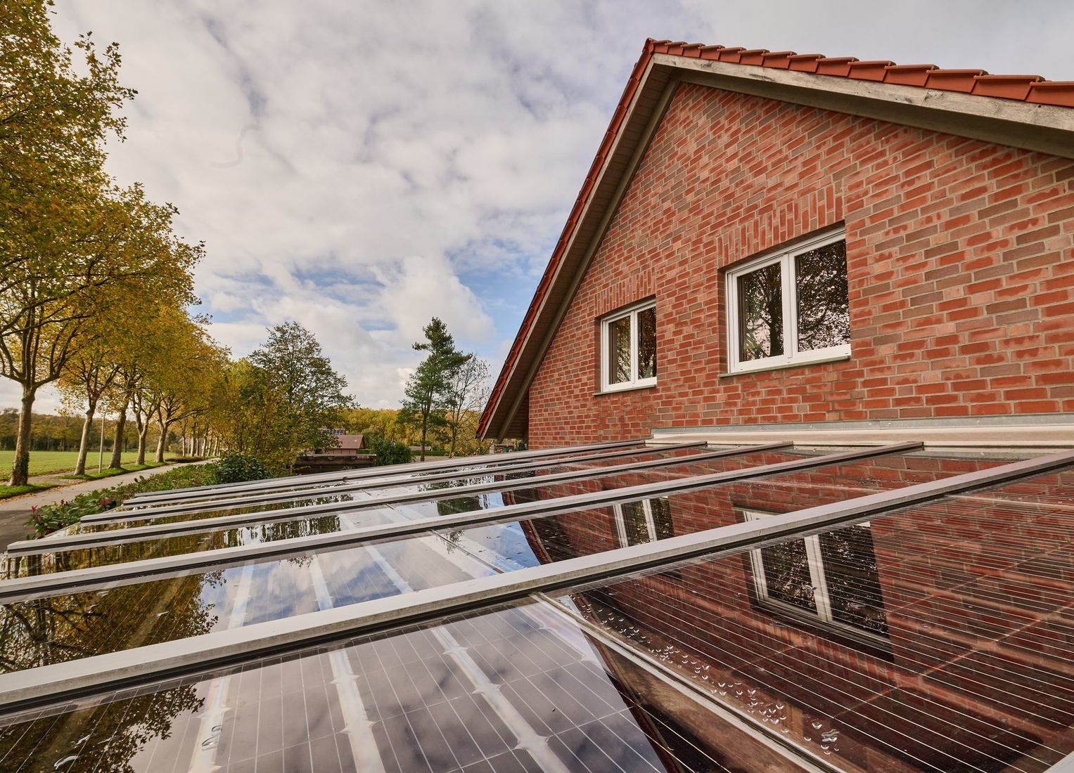 Photovoltaik-Anlage auf Hausdach
